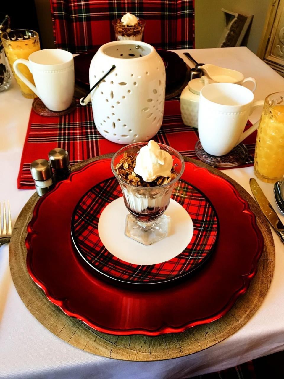 The Tartan House Bed & Breakfast Ajax Ngoại thất bức ảnh